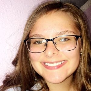 Meet your Posher, Madelyn